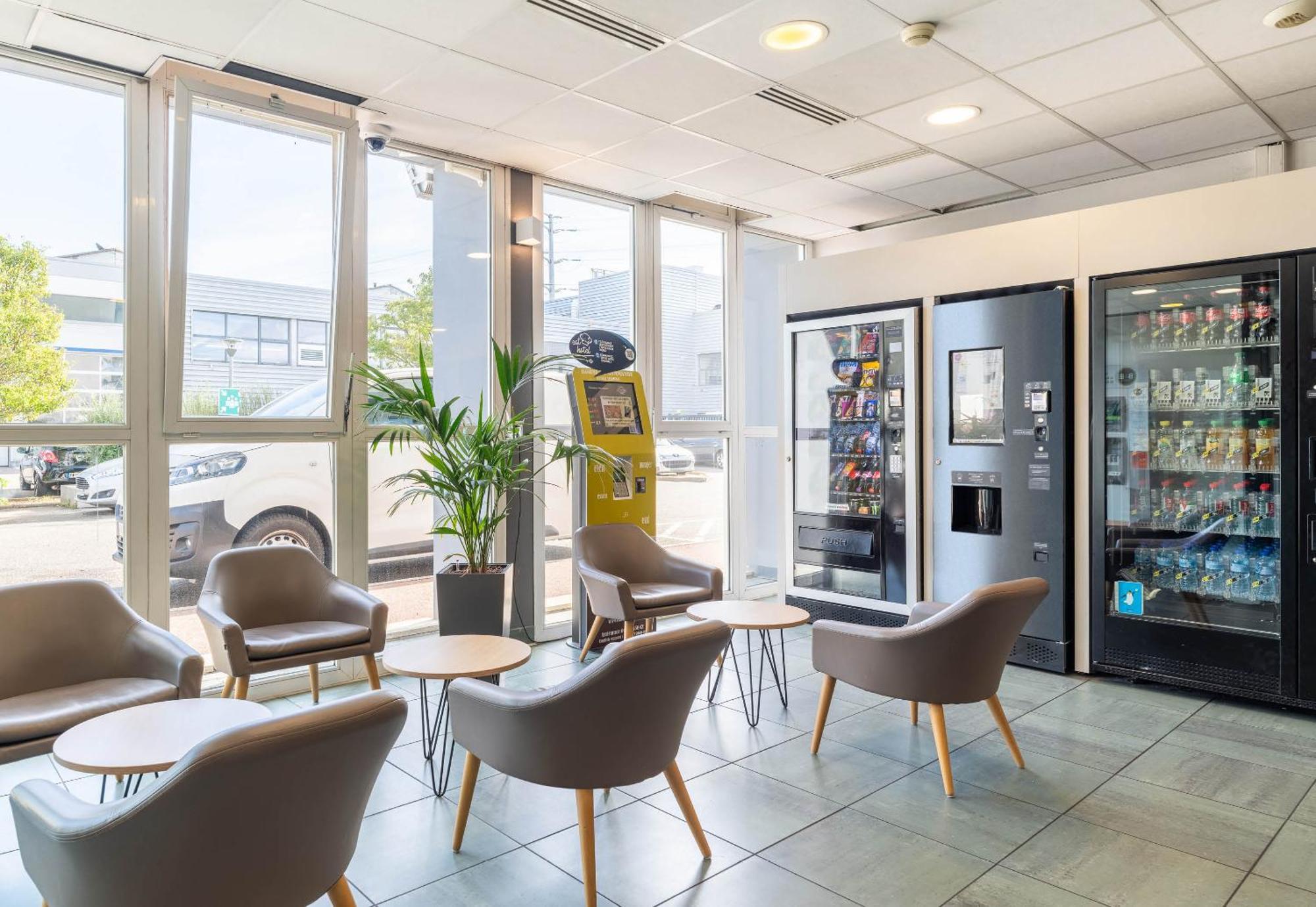 B&B Hotel Lyon Vénissieux المظهر الخارجي الصورة